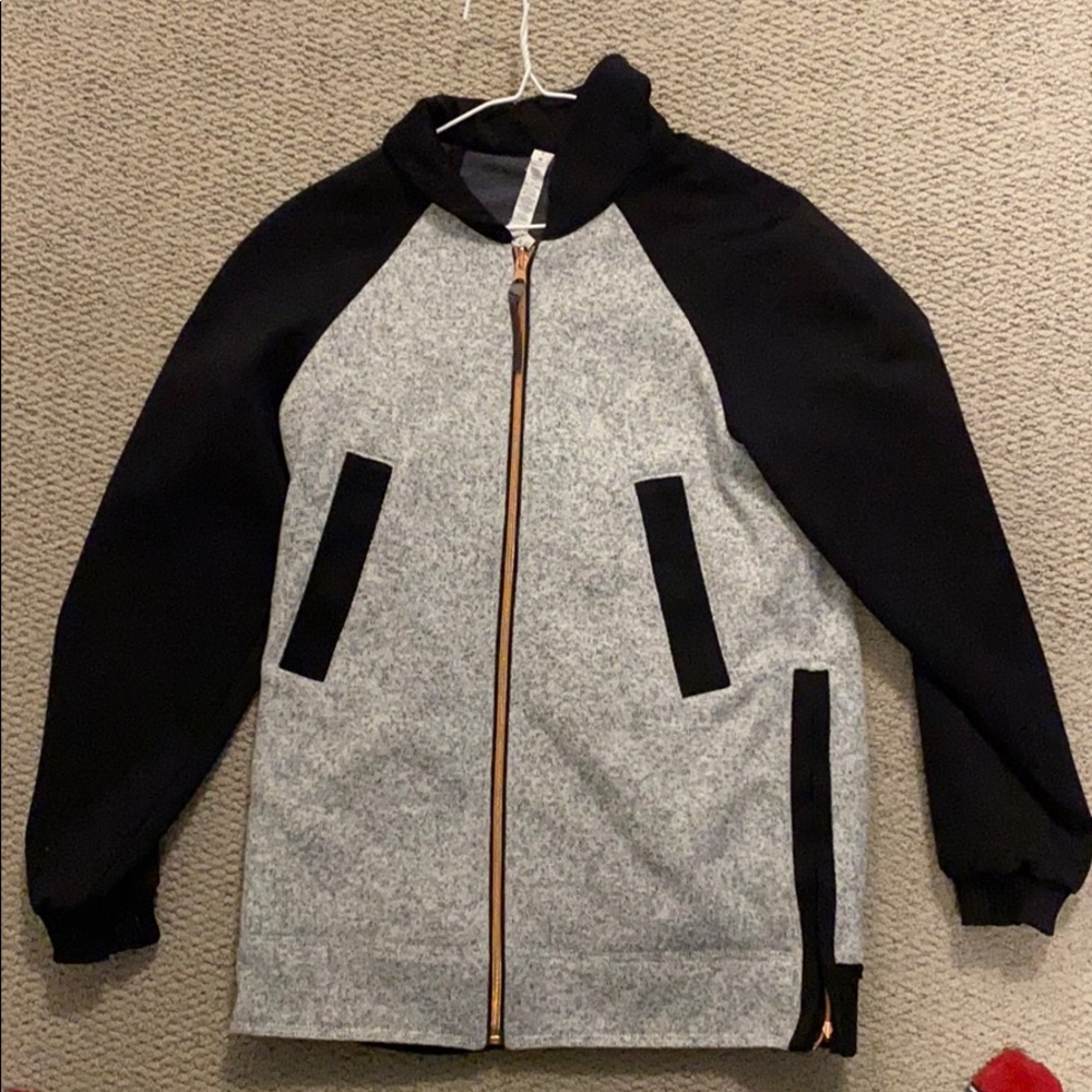 Lululemon both ways bomber
